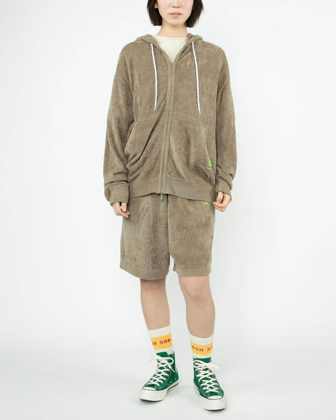 身長163cm / 細身体型 / Sサイズ